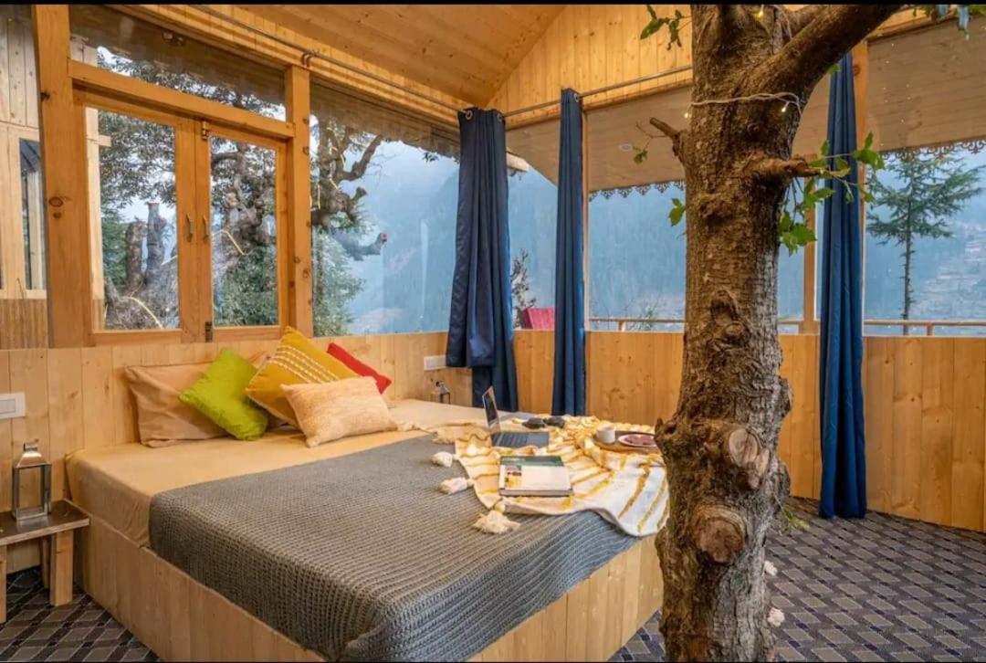 Into The Woods Treehouse Jibhi Villa Eksteriør bilde